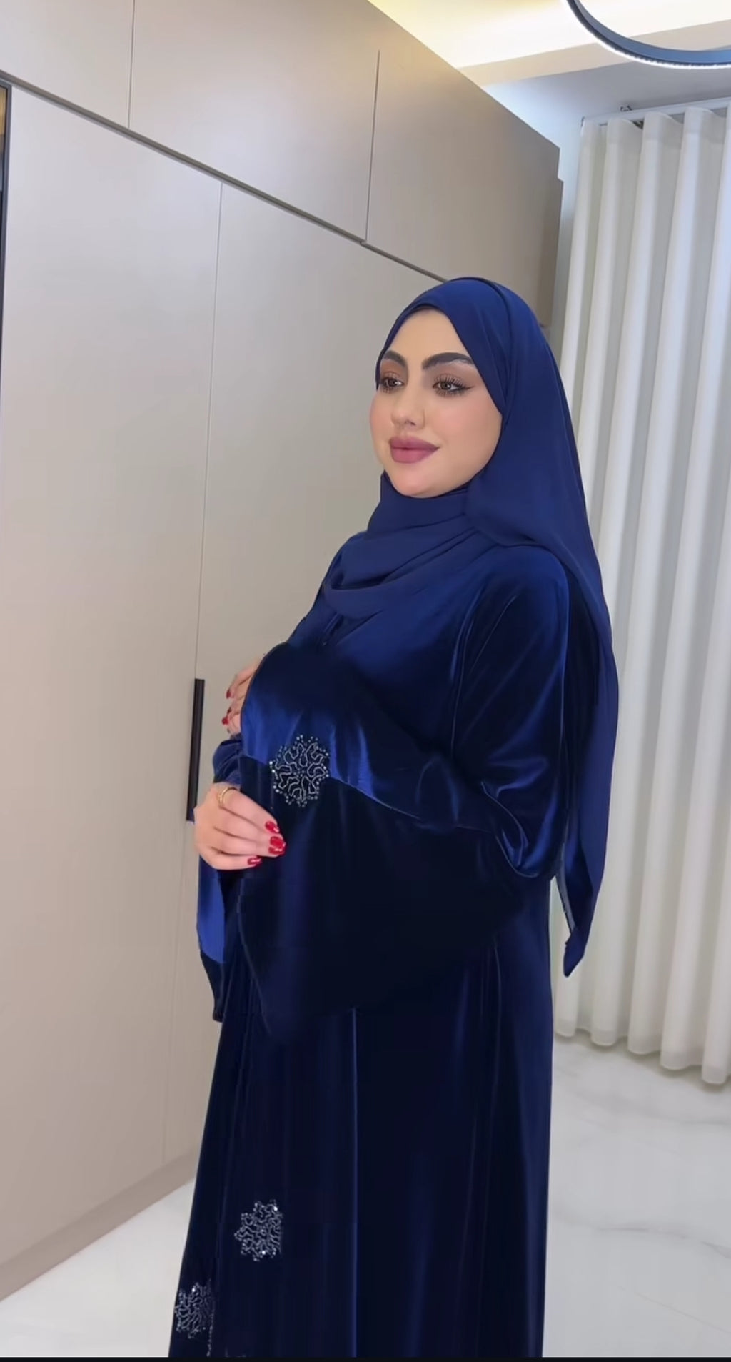 Hand Embellished Velvet Abaya